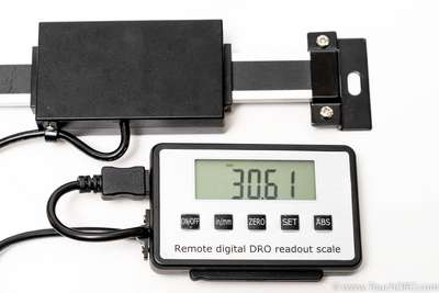 Digital Linear Scale with Remote Square Display (5403-xxxA)